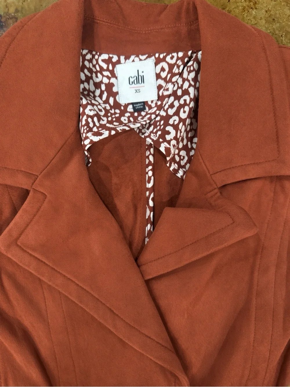 CAbi tailored trench